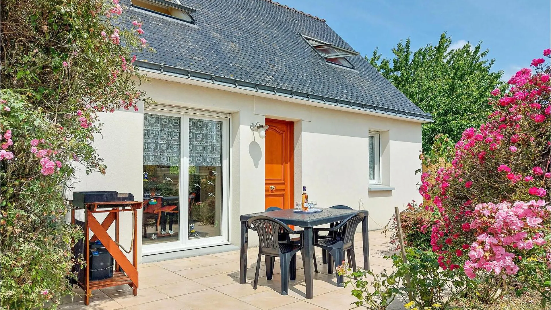 Сasa de vacaciones Lovely Home In Clohars-Carnoet With Kitchen Francia